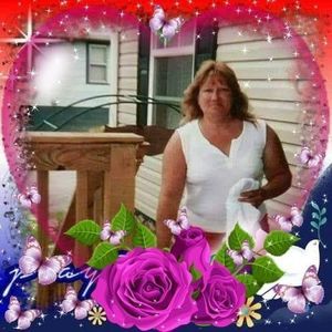 Meet your Posher, Lorie